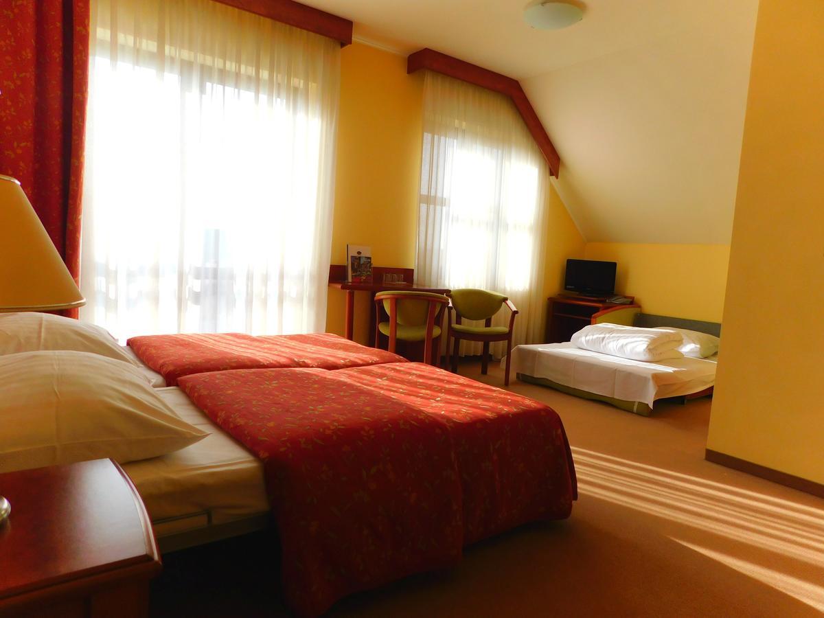 Hotel Piast Cedynia Exteriér fotografie