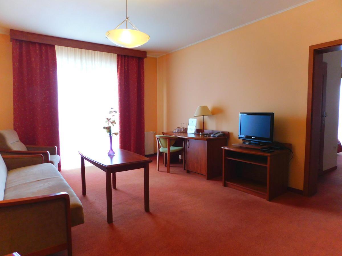 Hotel Piast Cedynia Exteriér fotografie