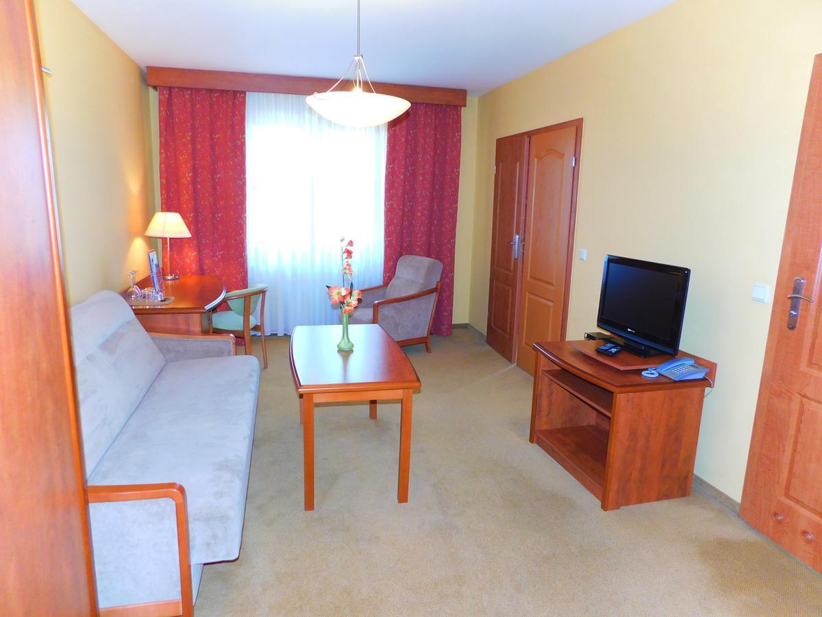 Hotel Piast Cedynia Exteriér fotografie